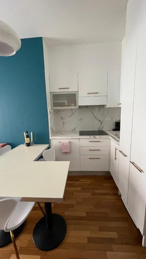Bocconi 1 Bdr With Style Leilighet Milano Eksteriør bilde